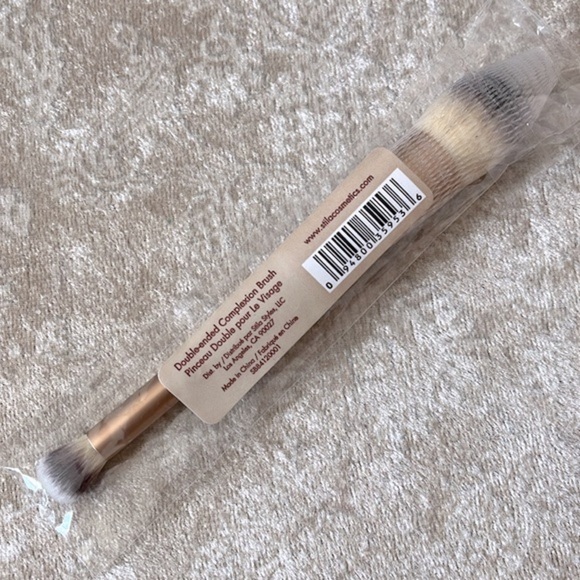 Brand New Stila Bundle Cheek Lip Eye Palette Complexion Brush Blush Bronzer Duo - Picture 12 of 15